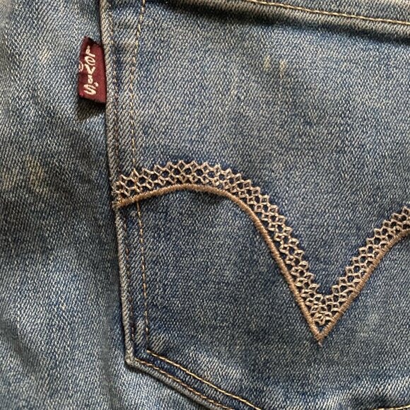 Levi's 512 Perfectly Slimming Straight Leg Jeans - Picture 7 of 12